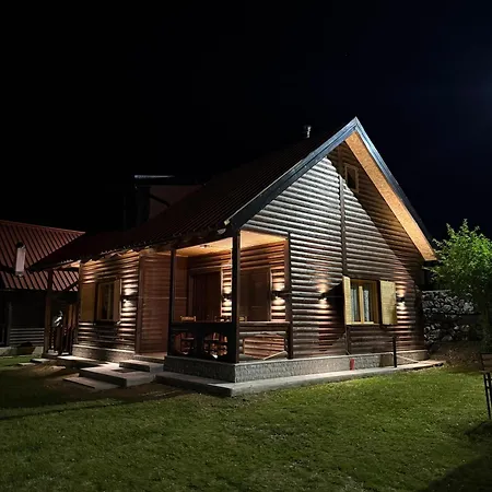 Hébergement de vacances Shpija Ujevara E Vogel 2 Theth