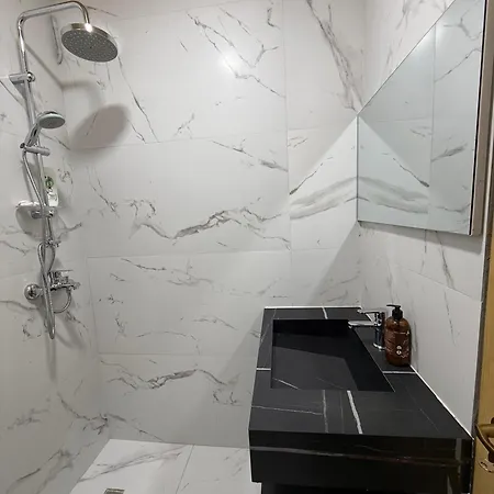 Hébergement de vacances Shpija Ujevara E Vogel 2 *