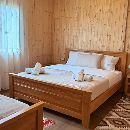 Shpija Ujevara E Vogel 2 Holiday home