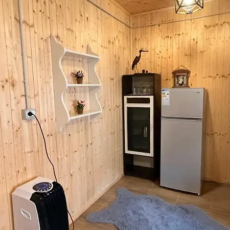 Shpija Ujevara E Vogel 2 Hébergement de vacances *